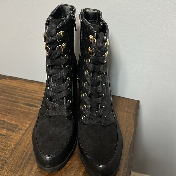 Giani Bernini heeled boots NWOT - Picture 2 of 8